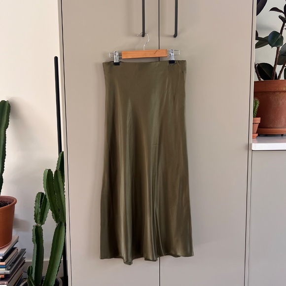 Quince 100% Washable Silk Maxi Skirt - Picture 3 of 5